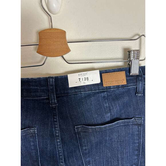 Judy Blue High Rise Pull On Super Flare Jeans Size 28 New - Picture 4 of 7